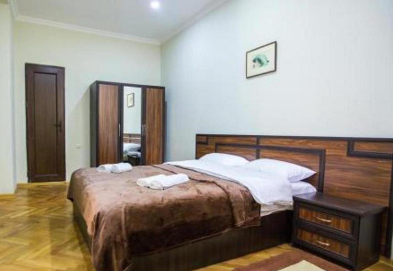 Hotel Cattaleya Batumi Eksteriør billede