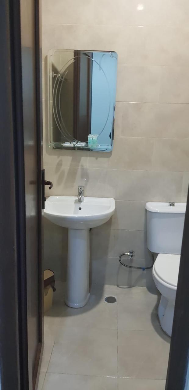 Hotel Cattaleya Batumi Eksteriør billede